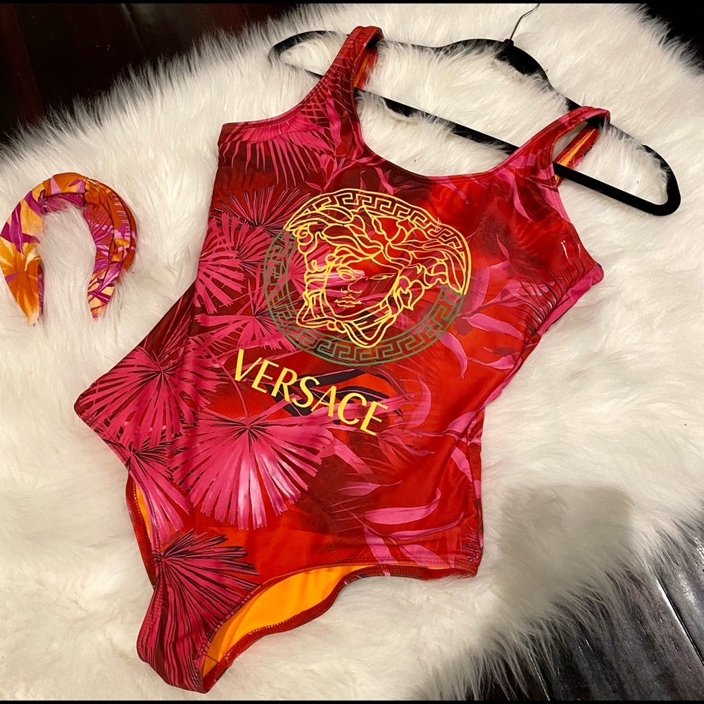 NWT RARE JUNGLE PRINT VERSACE SWIMSUIT BEAUTIFUL